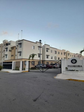 Lovely Apartment HOEStel Pedreira!